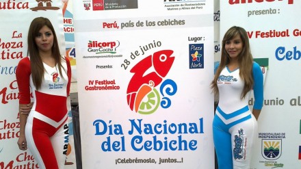 Uniformes de Anfitrionas